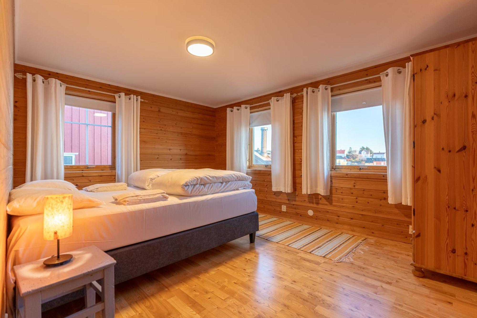 Hotel Henningsvaer Rorbuer Exterior foto